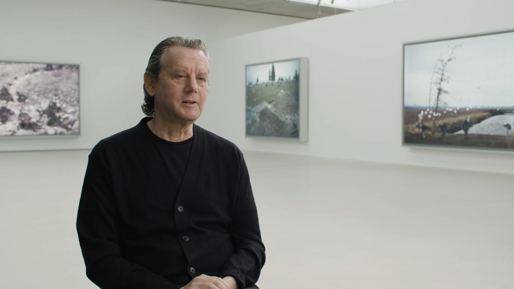 Artist Jeff Wall sits for an itnerview